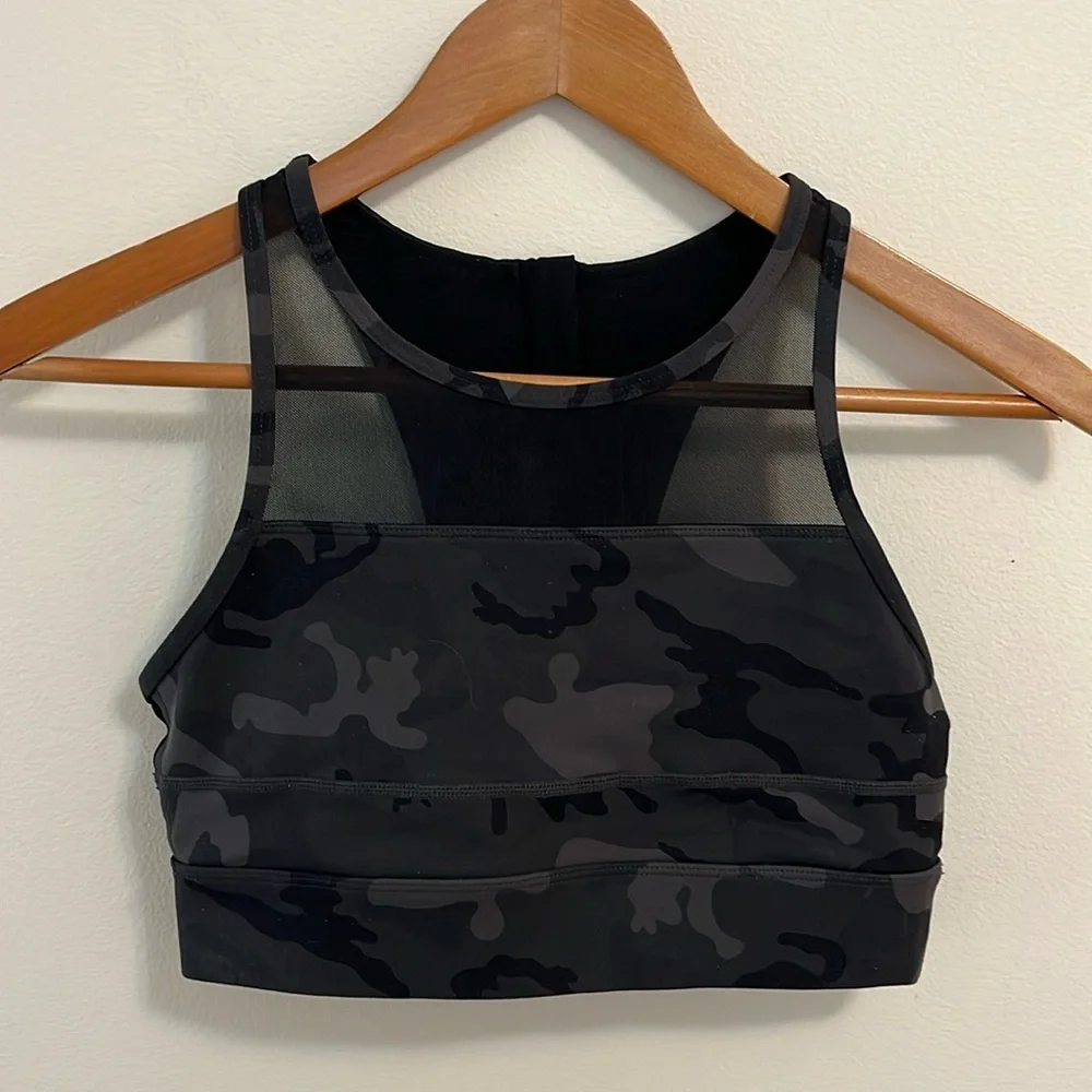 Zyia sports bra camouflage print mesh panel black gray zip back size small